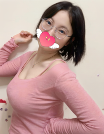 雯雯 164.50.F.31歲  #F奶辣媽 大奶妹超級健談  超級治愈哦 敢玩尺度很大 耐力超好 好