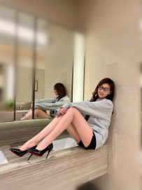樂熹 170cm/48kg/C+奶/24歲 #服裝外拍模特 線條流暢優美至極的聖女般的玉體  嬌柔無骨