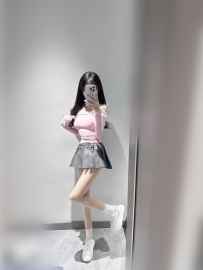 小可愛  157.C.44.19歲 #假面乖乖女但隱藏著小本本呦