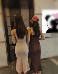 #極品雙飛超有女友FU姐妹花 左邊：160cm  46kg  C+ 25歲 右邊：159cm  45kg  D  24歲