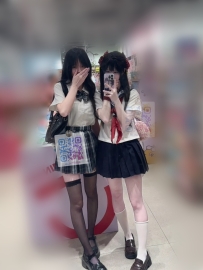 🌸兩位美少女大PK，誰能贏呢？