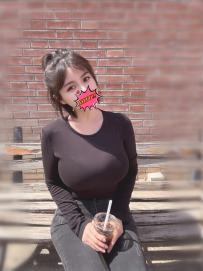 沐安 164cm-55kg-H-28歲 這位巨乳微肉妹妹真的超騷～ 奶子又大又軟，微肉身材抱起來舒