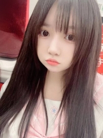九兒 154 A+ 42 19歲 精緻蘿莉臉 娃娃音嗲嗲的很會撒嬌 全身很敏感 尤其是哥哥親 吻她