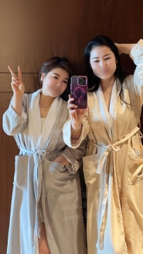 兩個閨蜜的睡衣聚會 你敢加入嗎？ #美熟