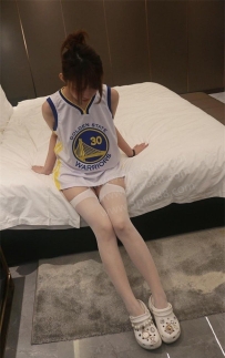 高雄外送茶 月月 157cm 43kg B+cup 20歲    #臉蛋很不錯看 重點是小穴非常緊實多汁