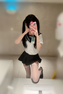 #甜美鄰家系 甜潼 156公分|42kg|B奶|18歲 笑起來甜甜的  講話讓人心癢癢   甜潼像是你