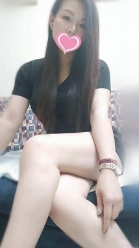 小鳳  163cm 50kg C+ 35歲 身材臉蛋保養的好不錯 服務的尺度超級大