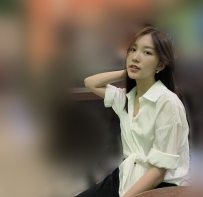 小夏 C罩杯，瘦小型，157左右 LG 換裝 摳穴 女上位 69  殘疾澡