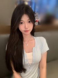 心心 160cm.47kg.C+奶.20歲  #學生兼差  立體深邃五官美麗動人