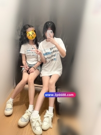 #在讀學生妹兼職 兩個都是小隻馬 健談又活潑  臉蛋很漂亮  甜甜的搭配上甜美的聲音