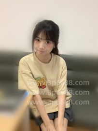 小甜心 154cm B罩杯 39kg 18歲 甜美學生妹 粉嫩小穴 緊實多汁