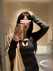 👍 美術老師兼職  🐥 莎莎 160cm G奶 24歲 🌈 特點：巨乳老師短兼  奶子粉嫩很軟很好