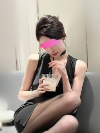 盈盈 165cm 48kg Dcup 30歲 情婦系福利放送 ~ 氣質漂亮姊姊 山峰呼之欲出秒看到深深乳