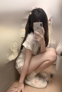 汐安 155/45/C奶/18歲  #外貌：超級小隻卡哇伊女孩   #優點：155的身高非常好操作