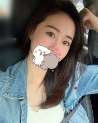 小乖：158/C/30歲 嬌小可愛的輕熟女 服務主動 會喇舌 口技好