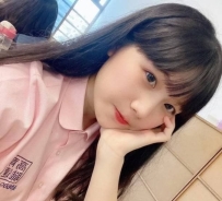 小雨 157cm/43kg/B+cup/19歲  救助失學少女！！！  #迫在眉睫 童顏可愛白嫩嫩