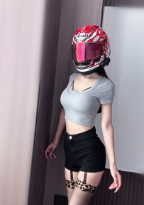 #女騎手系列 刺刺 166公分 D罩杯 25歲 氣質美腿腿細 飽滿的D奶  誘惑的眼神讓你欲罷不