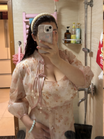 娜娜 160cm.70kg.F.30歲 F奶騷姊 身材肉感超有感 主動又黏 口技好 奶會晃 全程超敢玩